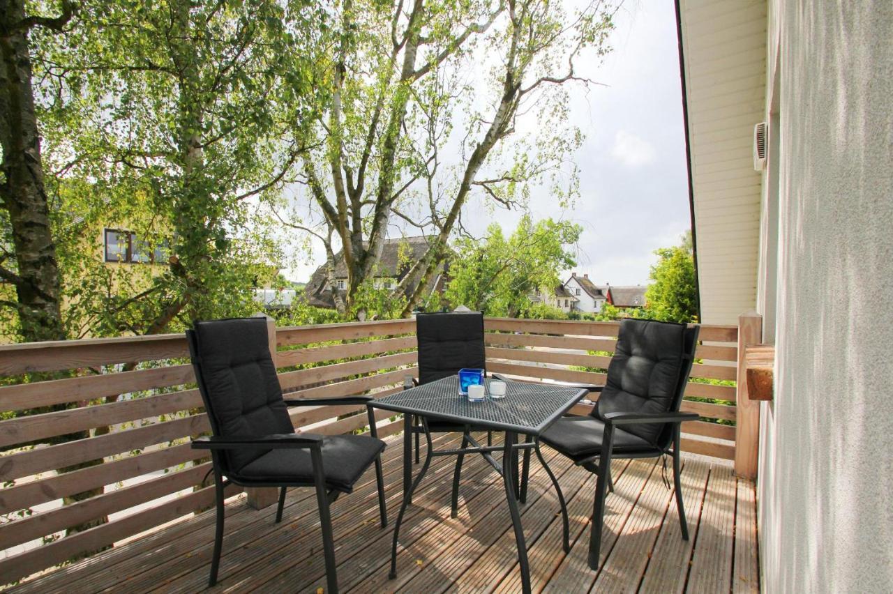 Ferienwohnung Liesi Fewo Og - Balkon, Ruhige Lage Putbus Exterior foto